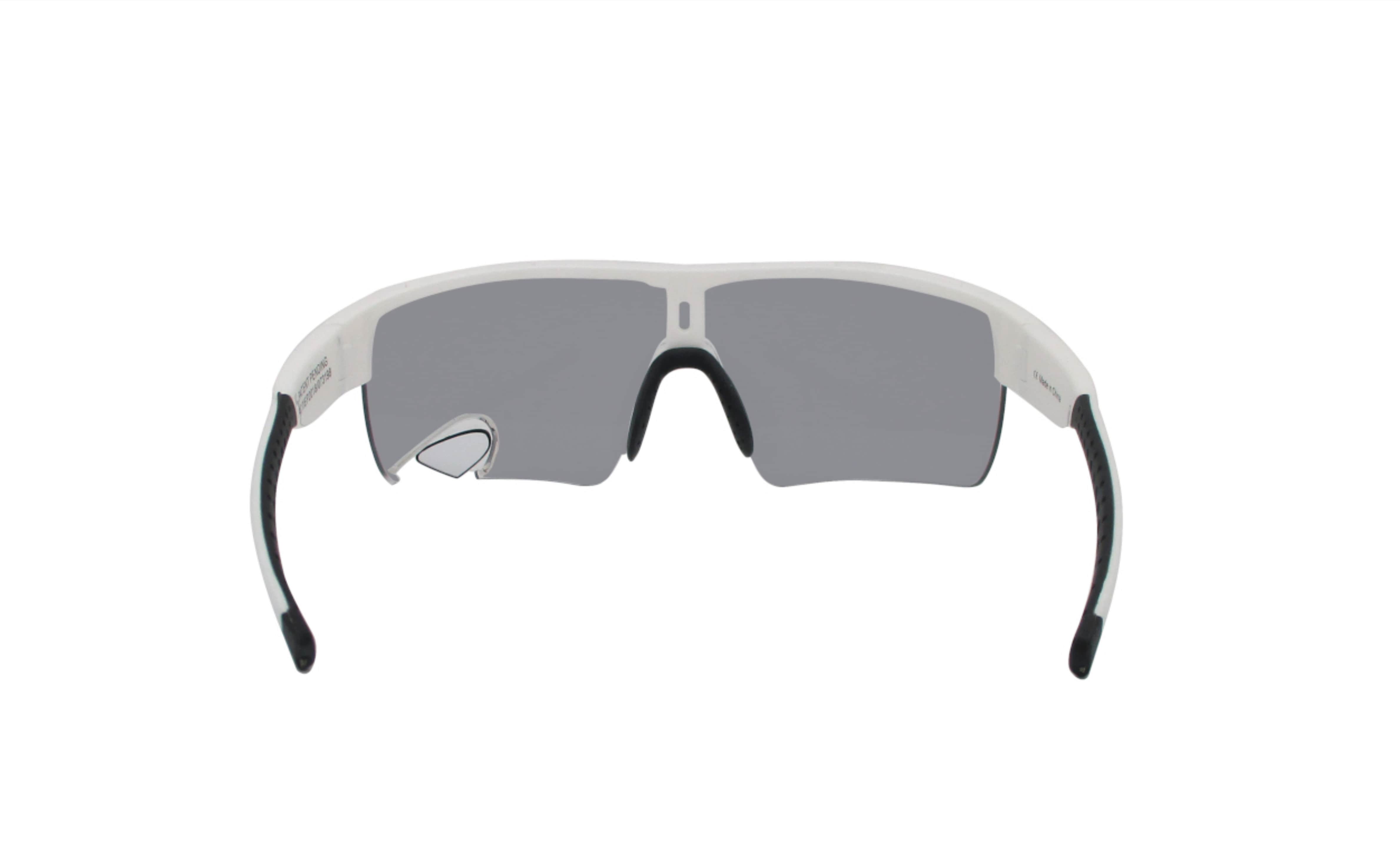 o-synce-Shop-TriEye-Sportbrille-mit-Rueckspiegel-selbsttoenend-weiss-innenjzf20O98zr9KU TriEye PRO Photochrom mit weißem Glas