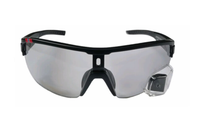 o-synce-Shop-TriEye-Sportbrille-mit-Rueckspiegel-selbsttoenend-schwarz-frontal TriEye Sportbrille mit Rückspiegel selbsttoenend schwarz